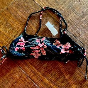 O’Neill swim top
